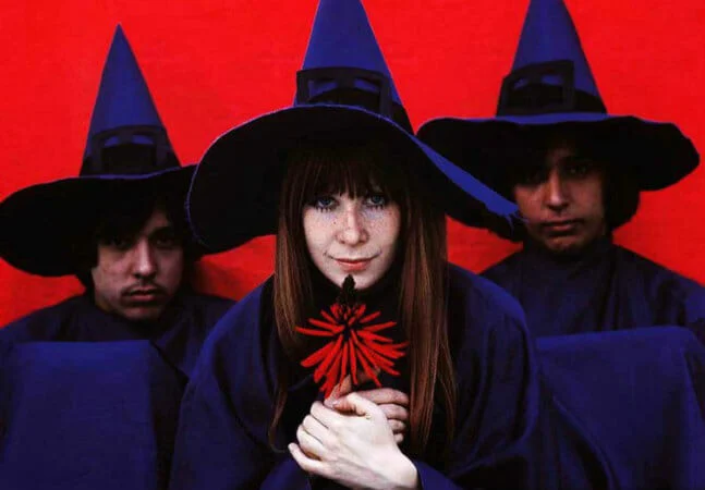 Rita Lee em foto com o grupo Os Mutantes